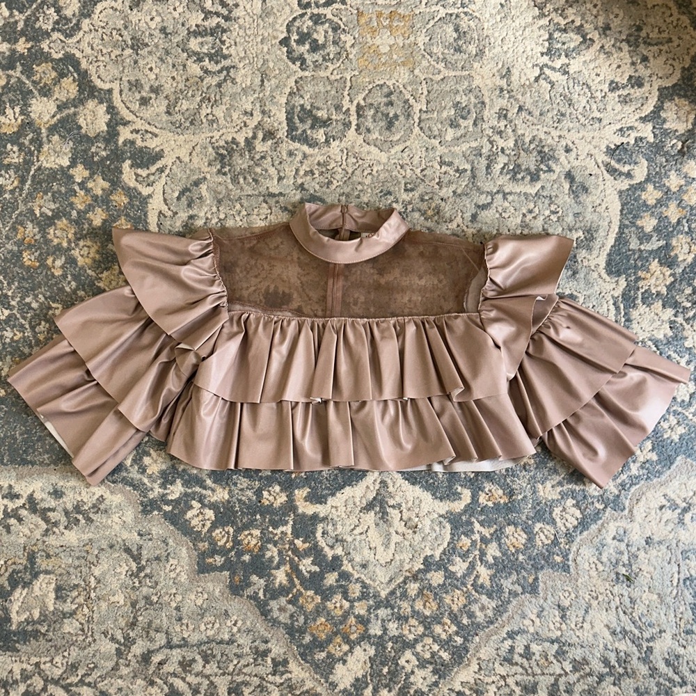 Ruffled Mauve Blouse in Fake leather